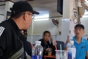 “Cò” Hải đưa chúng tôi đi gặp người cần bán thận để quan sát, giúp chúng tôi tham gia vào đường dây.