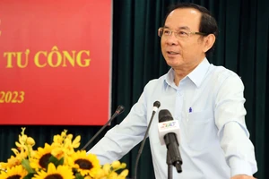 Bí thư Thành ủy TP.HCM Nguyễn Văn Nên phát biểu tại hội nghị.