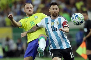 Messi trong trận Argentina thắng Brazil ngay trên sân Maracana.