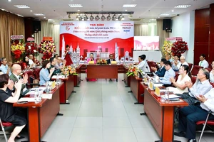 Toàn cảnh buổi tọa đàm.