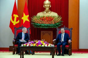 Tổng Bí thư Tô Lâm tiếp Tổng Giám đốc USABC Ted Osius, nguyên Đại sứ Hoa Kỳ tại Việt Nam ngày 18-3-2025 trong sự kiện Đoàn doanh nghiệp Hội đồng Kinh doanh Mỹ - ASEAN thăm, làm việc tại Việt Nam vào dịp hai nước kỷ niệm 30 năm thiết lập quan hệ ngoại giao và hai năm nâng cấp quan hệ lên Đối tác Chiến lược toàn diện.