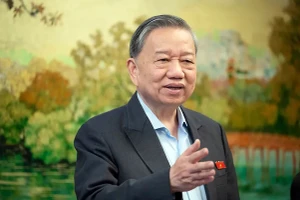 Tổng Bí thư Tô Lâm đã nhiều lần nhấn mạnh tầm quan trọng của việc xây dựng bộ máy nhà nước thực sự tinh gọn, vững mạnh, kiên quyết chống lãng phí.