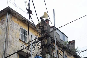 Hà Nội khảo sát ý kiến người dân về loa phường