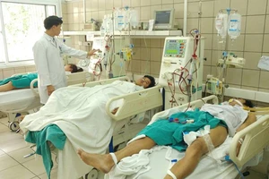 Hà Nội ra lệnh kiểm soát rượu thủ công