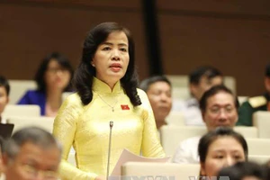 Bộ trưởng Văn hóa giải trình về quy hoạch Sơn Trà