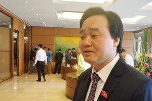 Bộ trưởng GD&ĐT: 'Lương hưu có 1,3 triệu sao sống nổi'