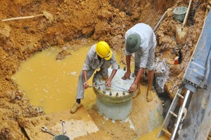 Đang xét xử vụ vỡ đường ống nước sông Đà