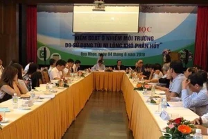 Cảnh báo “ô nhiễm trắng” sẽ bủa vây Hà Nội và TP.HCM