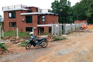 Sẽ xử lý 45 công trình 'xẻ thịt' rừng Sóc Sơn trong tháng này