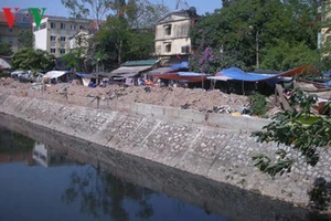 Hà Nội yêu cầu xử lý cán bộ sai phạm tại dự án thoát nước