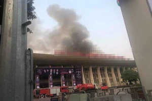 Cháy lớn, sập mái vòm hội trường Cung văn hóa hữu nghị Việt Xô