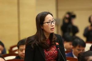 Vì sao Hà Nội chậm quy hoạch 50-100 m hai bên phố mới mở?