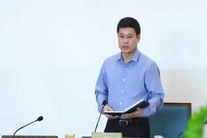 TP.HCM, Hà Nội kiến nghị hạ mức giãn cách xã hội sau 22-4