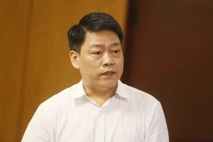 Hộ dân đô thị sẽ trả tiền rác qua hình thức mua túi đựng rác