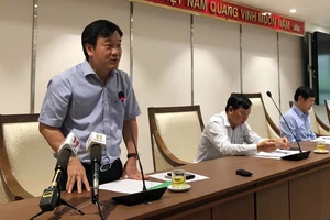 Hà Nội tái khởi động chống dịch COVID-19 trên xe bus