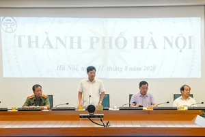 Hà Nội lo vì chưa rõ nguồn lây COVID-19 của BN867