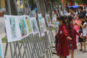 Tái hiện Hà Nội xưa bên bờ Hồ Gươm