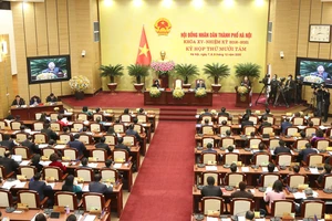 HĐND TP Hà Nội sẽ chất vấn về ứng xử của cán bộ, công chức