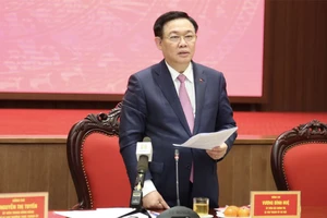 Bí thư Thành uỷ Hà Nội Vương Đình Huệ