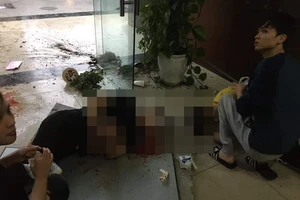 Công an làm rõ vụ thủng trần chung cư khiến 2 người bị thương