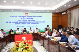 Hội nghị hiệp thương lần thứ ba để lựa chọn, lập danh sách những người đủ tiêu chuẩn ứng cử đại biểu Quốc hội tại TP Hà Nội. Ảnh: TP