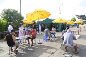 Hà Nội cách ly tập trung người về từ vùng dịch từ 0 giờ ngày 22-7