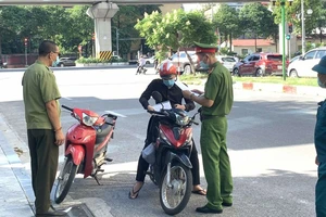 Bí thư Hà Nội: Lãnh đạo quận, huyện lơ chống dịch sẽ bị kỷ luật