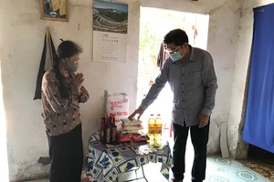 TP Hà Nội đẩy nhanh thủ tục trợ giúp dân gặp khó khăn do dịch