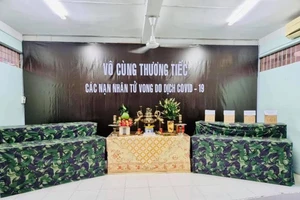 Tối 19-11, Hà Nội tắt đèn, thắp nến tưởng niệm đồng bào mất do COVID-19