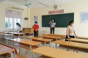 Hà Nội quyết định cho học sinh ngoại thành trở lại trường học