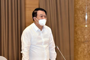 Dự kiến giảm thuế môi trường 1.000 đồng cho mỗi lít xăng