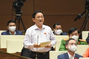 ĐBQH Trần Quốc Tuấn (đoàn Trà Vinh)