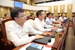 Hà Nội tháo 'điểm nghẽn' dự án chậm, tỉ lệ giải ngân đầu tư công thấp