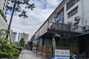 Xây dựng ki ốt trái phép tại khu đô thị Gamuda Gardens, Hà Nội