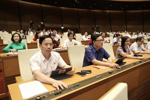 Người đạt tín nhiệm thấp có thể phải xin từ chức hoặc bị miễn nhiệm