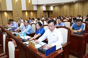 Hà Nội kết thúc chế độ hỗ trợ 50% học phí cho học sinh mầm non và phổ thông công lập