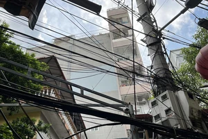 Thêm một chung cư mini của Nghiêm Quang Minh xây sai phép ở quận Tây Hồ