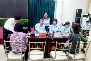 Vụ cháy chung cư mini: Trao 124 tỉ đồng của các nhà hảo tâm hỗ trợ nạn nhân