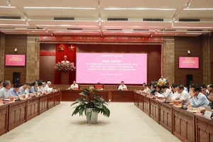 Thành uỷ Hà Nội nêu tiêu chí tuyển chọn nhân sự khoá mới