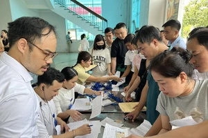 Huyện Hoài Đức hoãn phiên đấu giá đất vào ngày 26-8