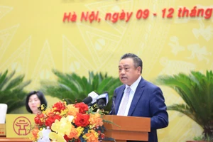 Chủ tịch Hà Nội: Thành phố sẽ hỗ trợ người dân đổi xe máy cũ lấy xe máy mới