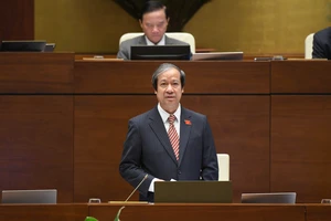 Bộ trưởng GD&ĐT: Sẽ chi khoảng 30.000 tỷ để miễn học phí cho học sinh