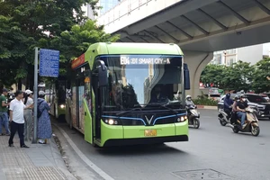 Hà Nội đề xuất hỗ trợ 70% chi phí lãi vay ngân hàng để phát triển xe buýt điện