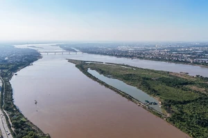 Hà Nội có thể bồi thường gấp đôi khi thu hồi đất làm đại lộ cảnh quan sông Hồng