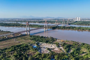 Đề xuất lùi tiến độ quy hoạch đô thị sông Hồng để đồng bộ với quy hoạch 100 năm của Thủ đô