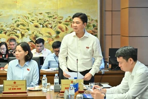 Đại biểu: Chỉ nên bắt buộc công chứng với giao dịch giá trị lớn, rủi ro cao