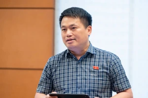 Không thể vận hành nền kinh tế 514 tỉ USD với 'bình nhiên liệu'... 30 ngày