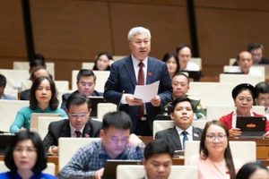 ĐBQH Trần Văn Lâm: Không phải cứ chi ít đi là tiết kiệm...