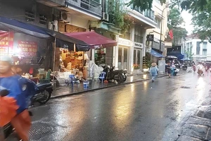 Giải tỏa nhiều chợ cóc, Hà Nội đạt hơn 77% kế hoạch lập lại trật tự đô thị