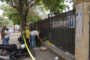 Bé sơ sinh tử vong trong bọc nylon trước bến xe